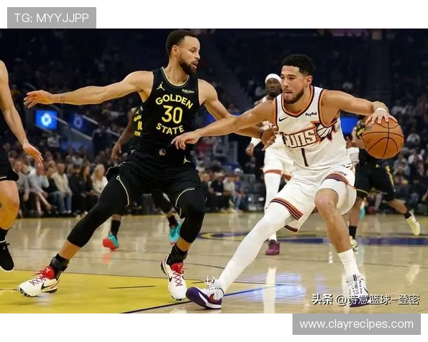 布克季后赛单打多场30+对比库里无球效率更高